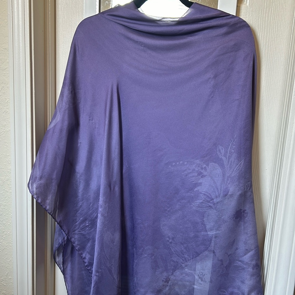 Purple semi silk 150cm x 150cm square hijab